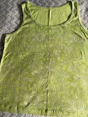 White Stag Lime Green Floral Scoop Neck Tank